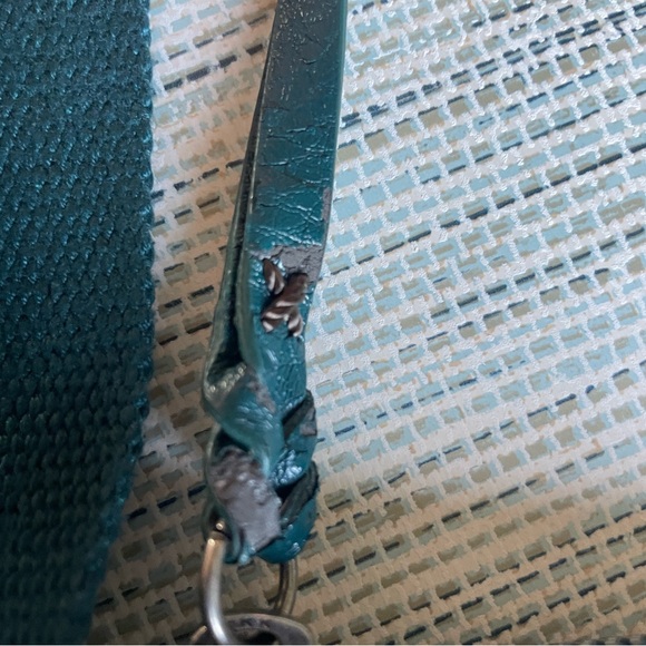 Teal Sak crossbody purse with adjustable strap. - Picture 4 of 5